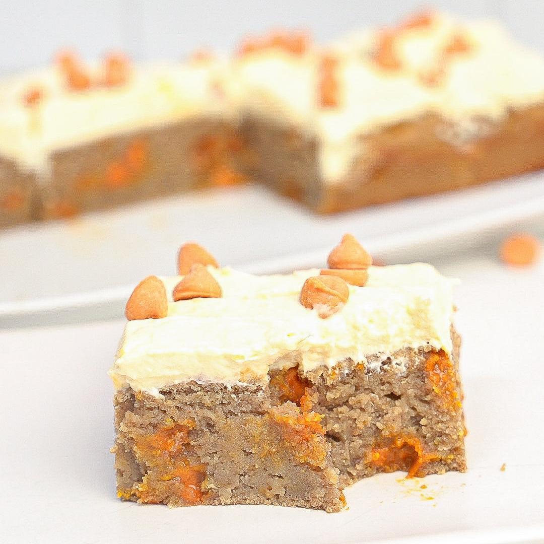 Caramel Cream Cheese Protein Cake